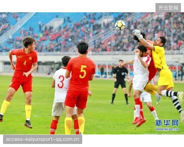 U23国足李昊用瓶子记录球员扑点习惯——从细节中见球员精神